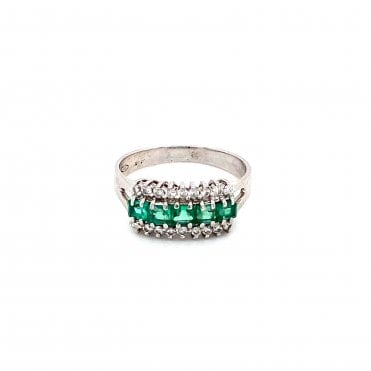 18ct White Gold Mixed Cut Emerald & Diamond Fancy Ring